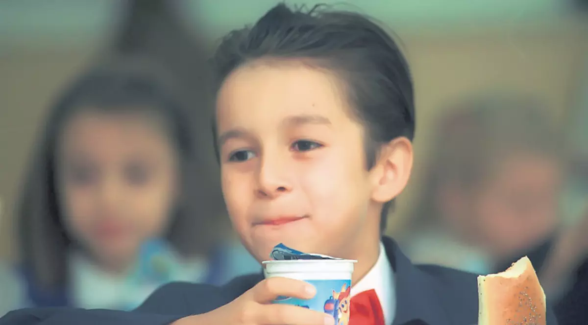 Laptele şi cornul, înlocuite cu ciorbă