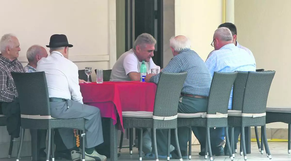 Au bani de dat... la jocuri de noroc