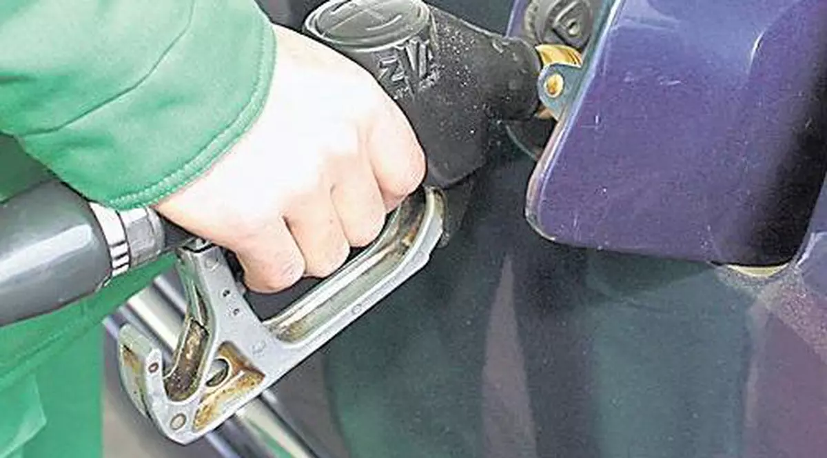 Importăm ţiţei la greu!