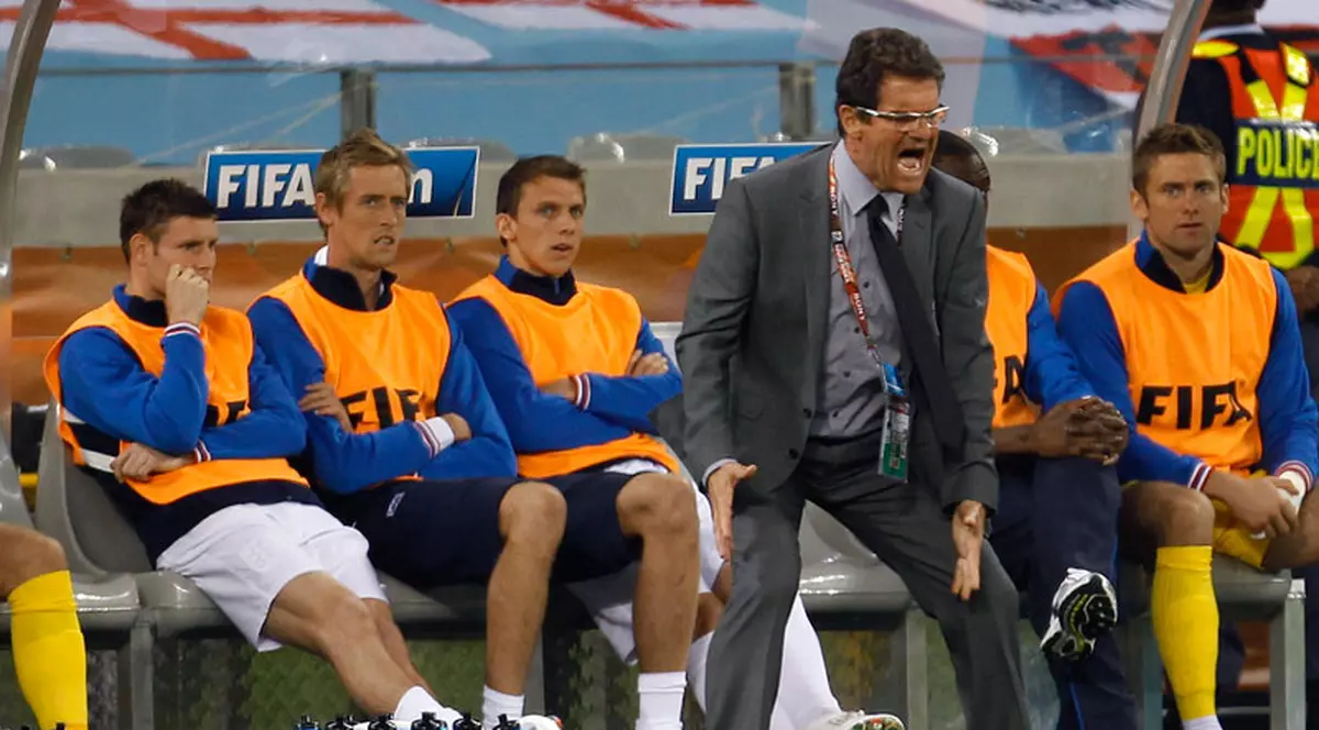 Capello îşi joacă postul