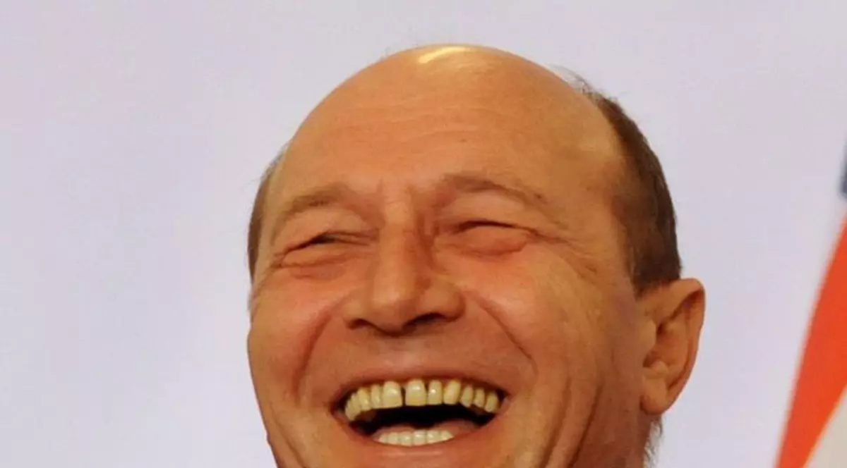 Băsescu: "Am ţinut cu Germania dar cred că Spania va câştiga Campionatul Mondial" 
