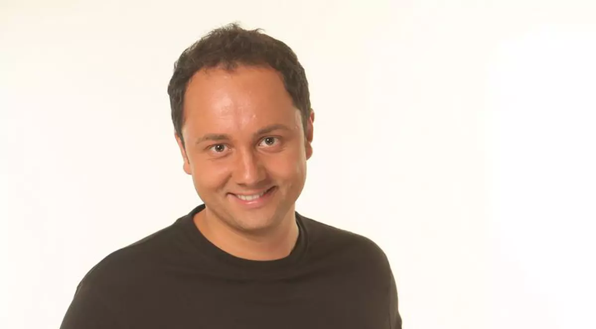 Măruţă: "De câte ori au cumpărat cei care critică presa un CD de-al Mădălinei?" 