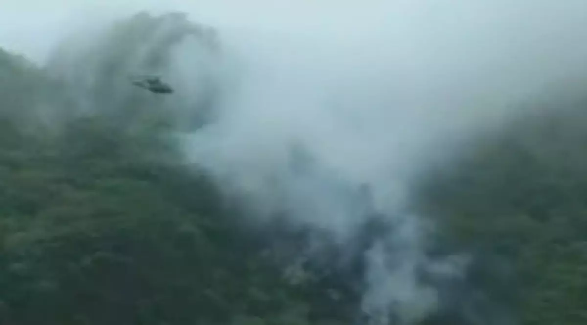 Un avion cu 152 de oameni la bord s-a prăbuşit la Islamabad