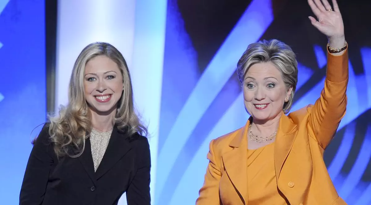 Carmen Harra: "Chelsea Clinton este însărcinată şi va avea un băieţel"