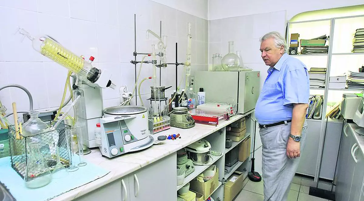 Face medicamente din insecte