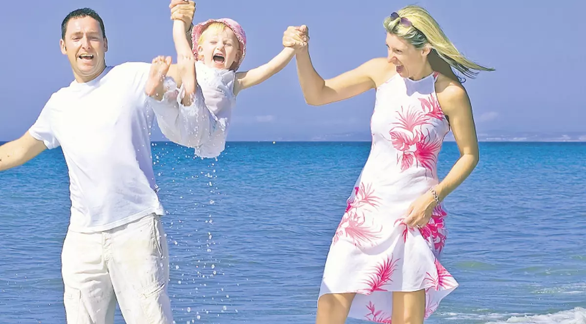 Libertatea te ajută să te pregăteşti pentru prima vacanţă cu bebe