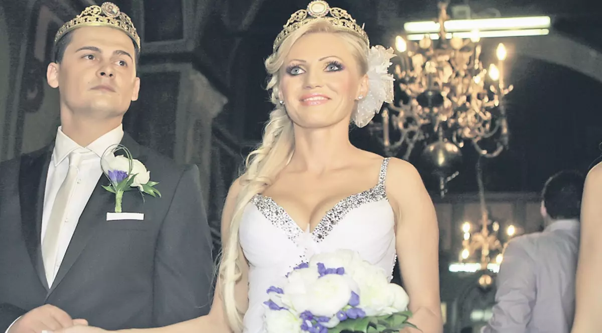 250 de invitaţi la nunta Iuliei Puşcaşu