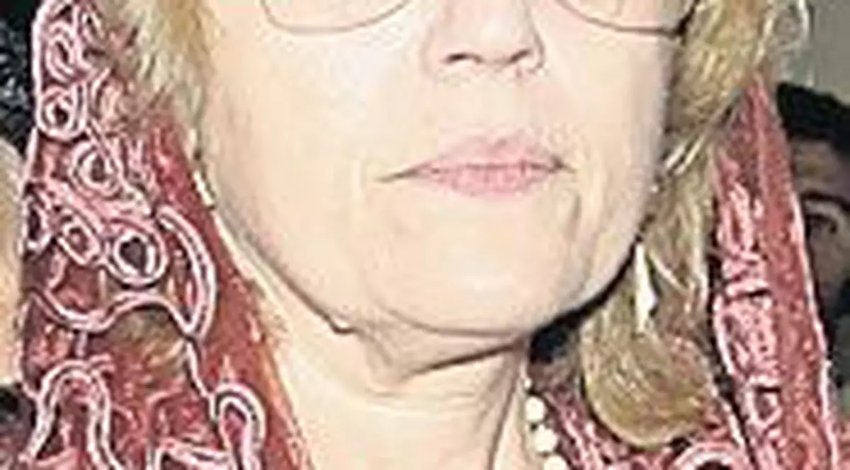 Corina Chiriac, despre dezamăgirile cântăreţilor: "Meseria de artist atârnă de nişte fire de aţă"