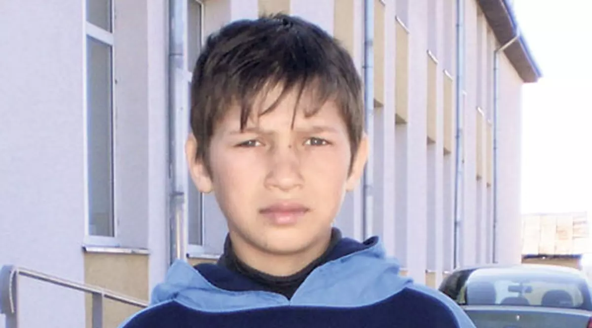 Daniel Anton, băiatul din Iaşi care a salvat un bebeluş dintr-un incendiu, şi-a recuperat bicicleta de la Libertatea!