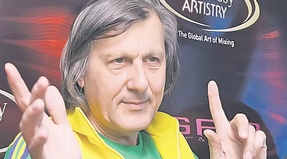 Ilie Năstase, bombardat cu peste 300 de apeluri de ziua de naştere şi onomastică