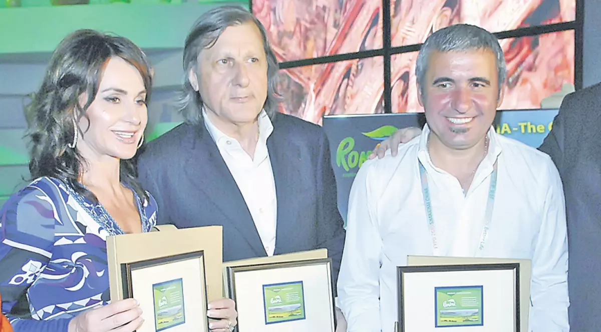 Comăneci, Năstase şi Hagi au promovat România la Shanghai