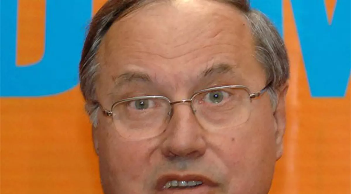 De la 1 octombrie dispare impozitul unic şi apare impozitul forfetar