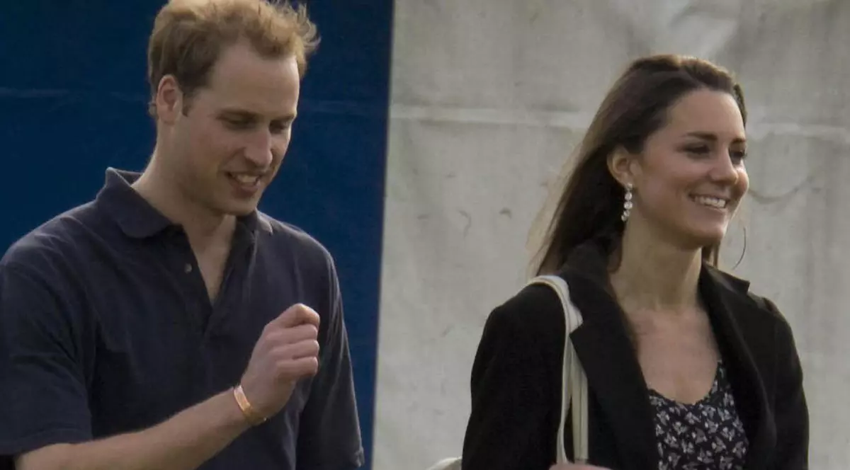 Prinţul William se iubeşte cu verişoara lui