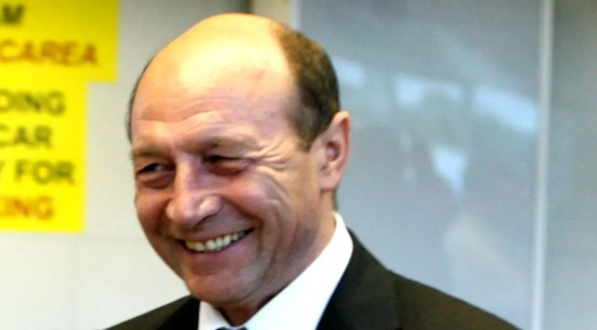 Traian Băsescu s-a distrat la Neptun