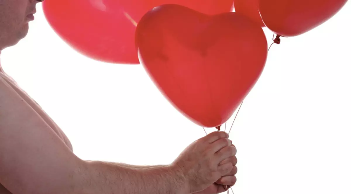 Cum poţi să agăţi o femeie frumoasă, chiar dacă eşti obez