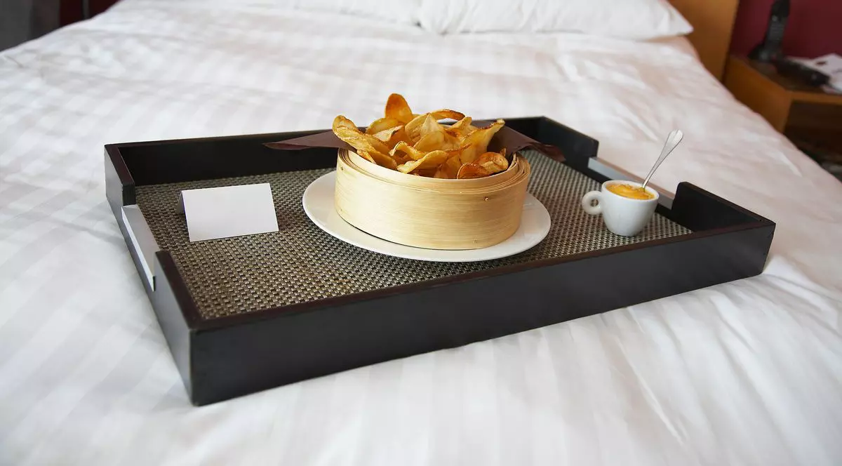 Un bărbat este cercetat penal după ce a stat la hotel fără să plătească 