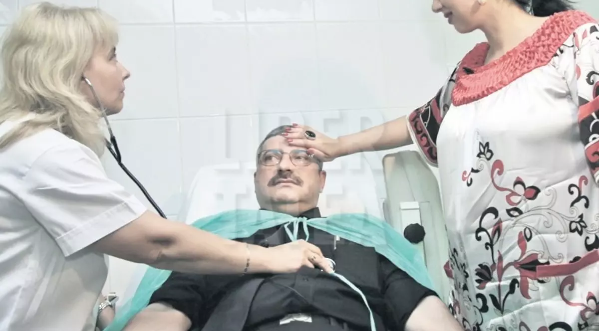 Silviu Prigoană nu renunţă la muncă nici în spital