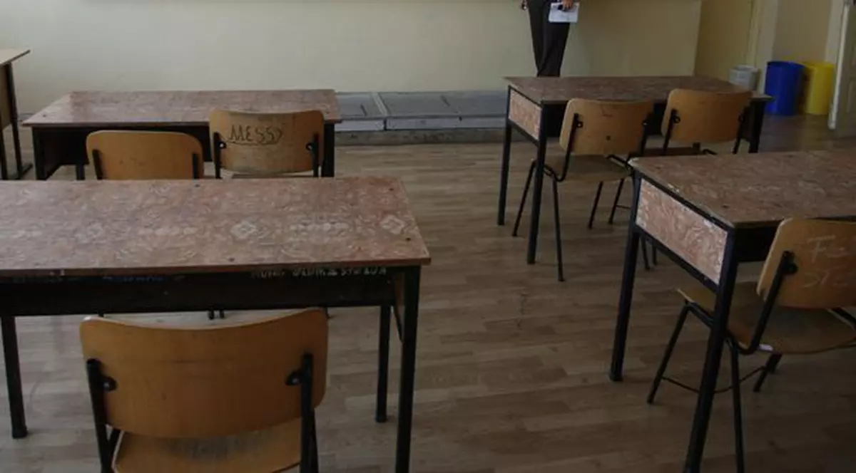 Mai mult de jumătate din şcolile botoşănene nu au autorizaţie sanitară