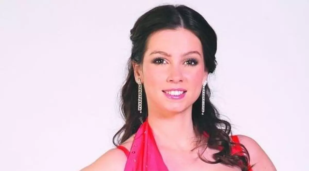 Iuliana Luciu: ”După ce am slăbit, mi s-au dezumflat şi silicoanele”