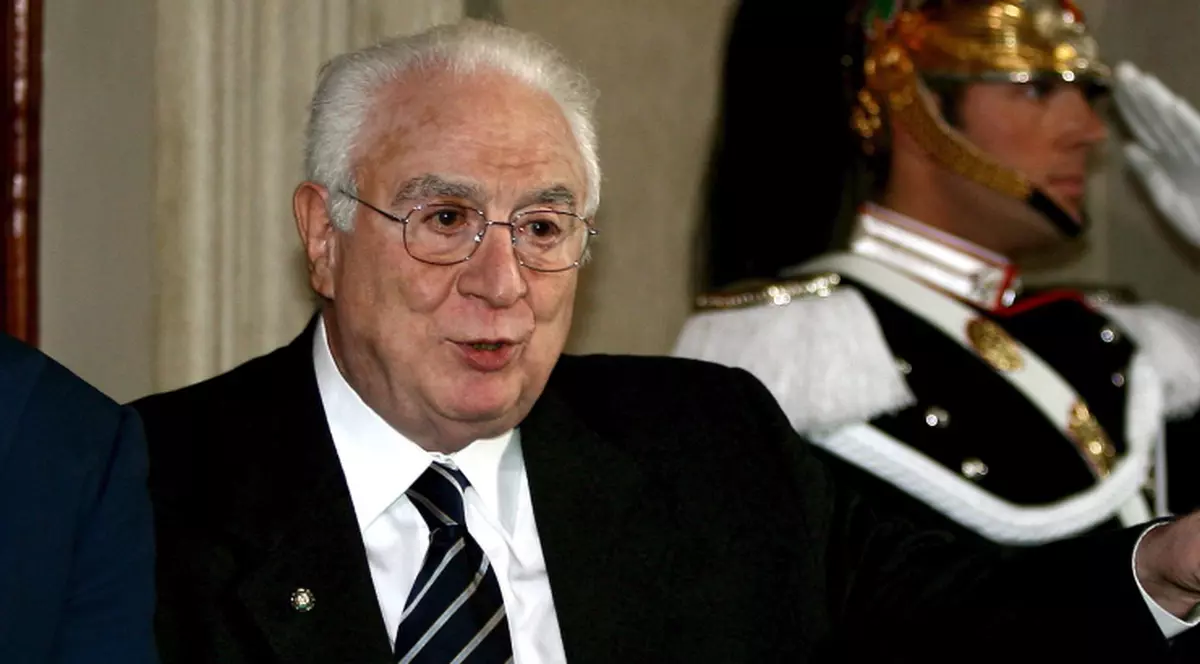 A murit fostul preşedinte al Italiei, Francesco Cossiga