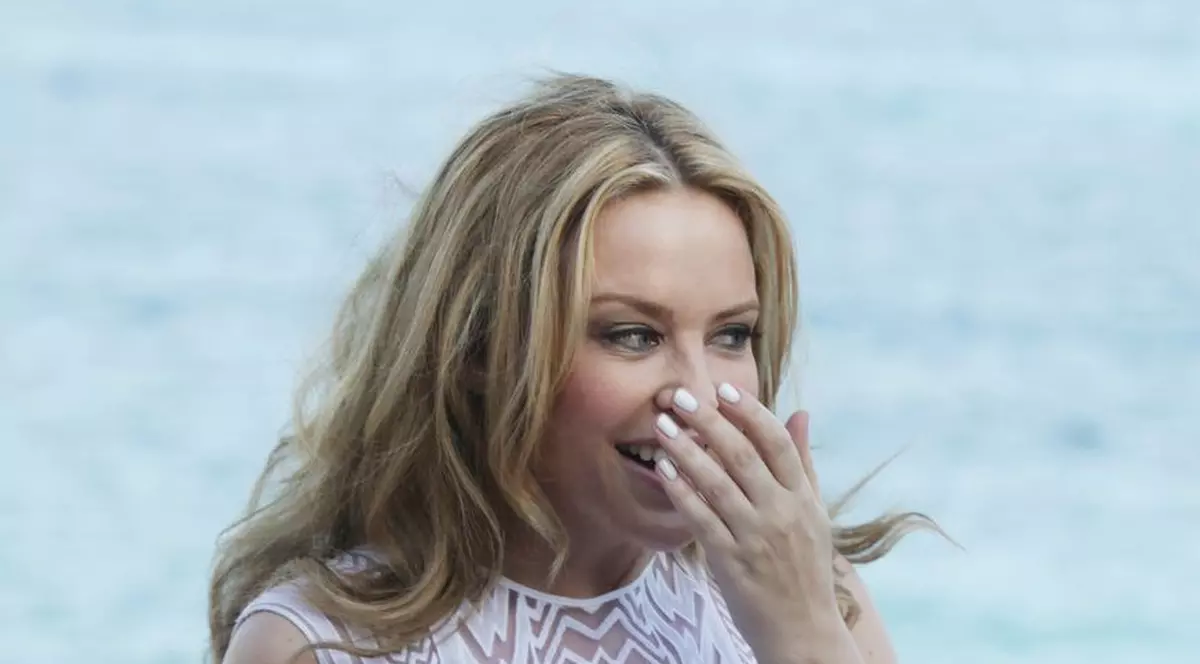 Kylie Minogue ar avea o relație cu Prințul Andrew