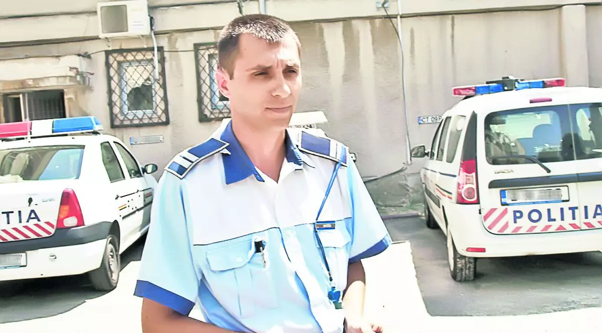 El e poliţistul care i-a luat permisul Biancăi