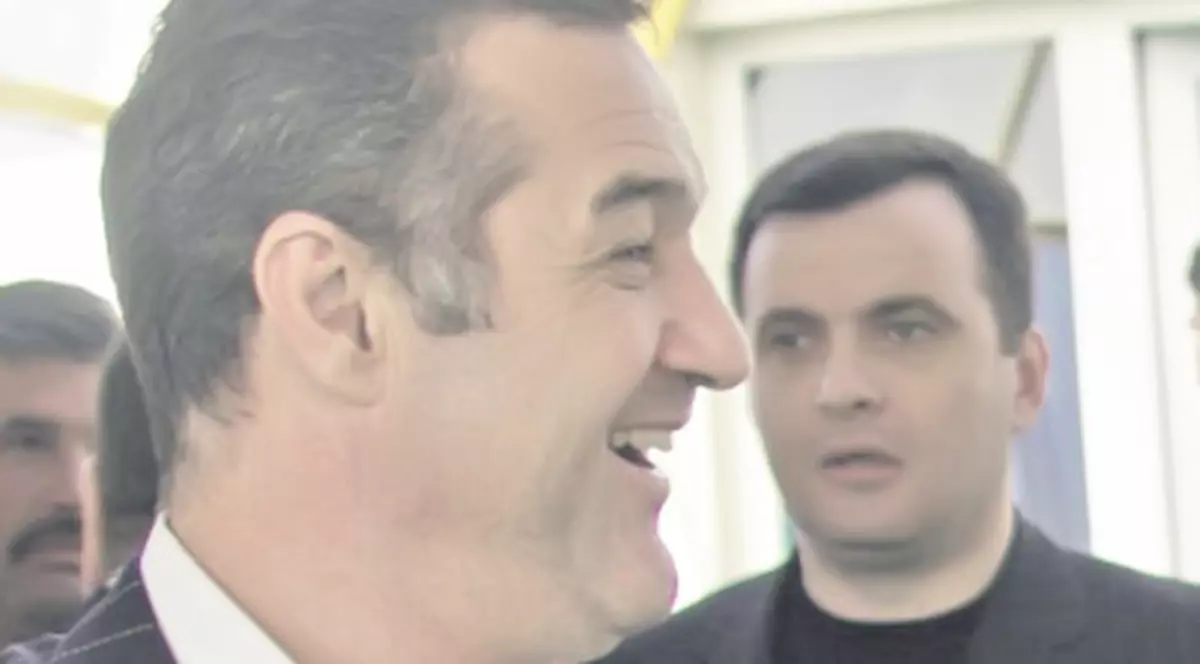 Vrea bani, ce puii lui!