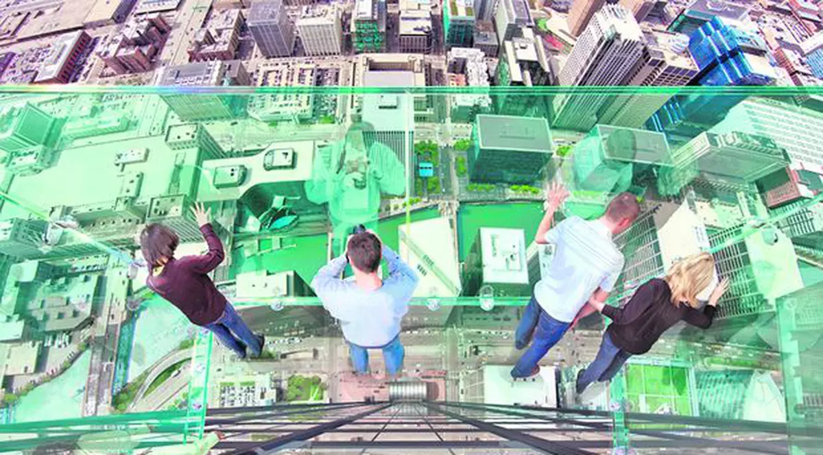 De aici ai lumea la picioare