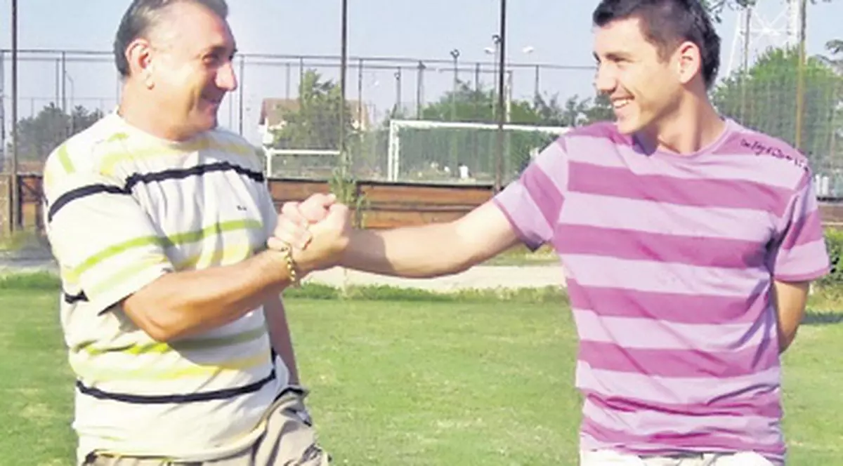 L-au dat afară pe "Balamuc"