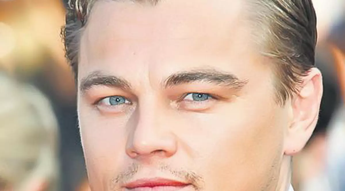 O româncă îl hărţuieşte pe Leonardo DiCaprio: "Crede că este soţia mea şi că-mi poartă copilul, pe Iisus"