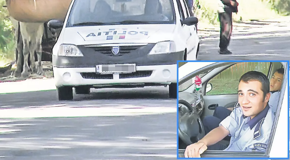 Face curse cu maşina de serviciu, deşi are permisul suspendat