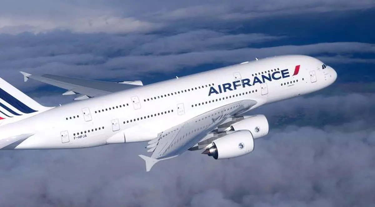 Grevă a personalului Air France. Cele mai multe zboruri programate miercuri, anulate