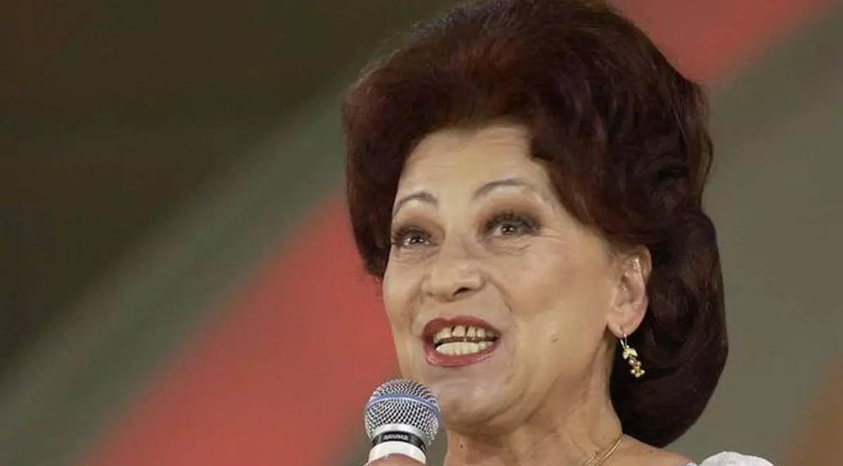 Maria Ciobanu îşi serbează ziua de naştere. La mulţi ani!