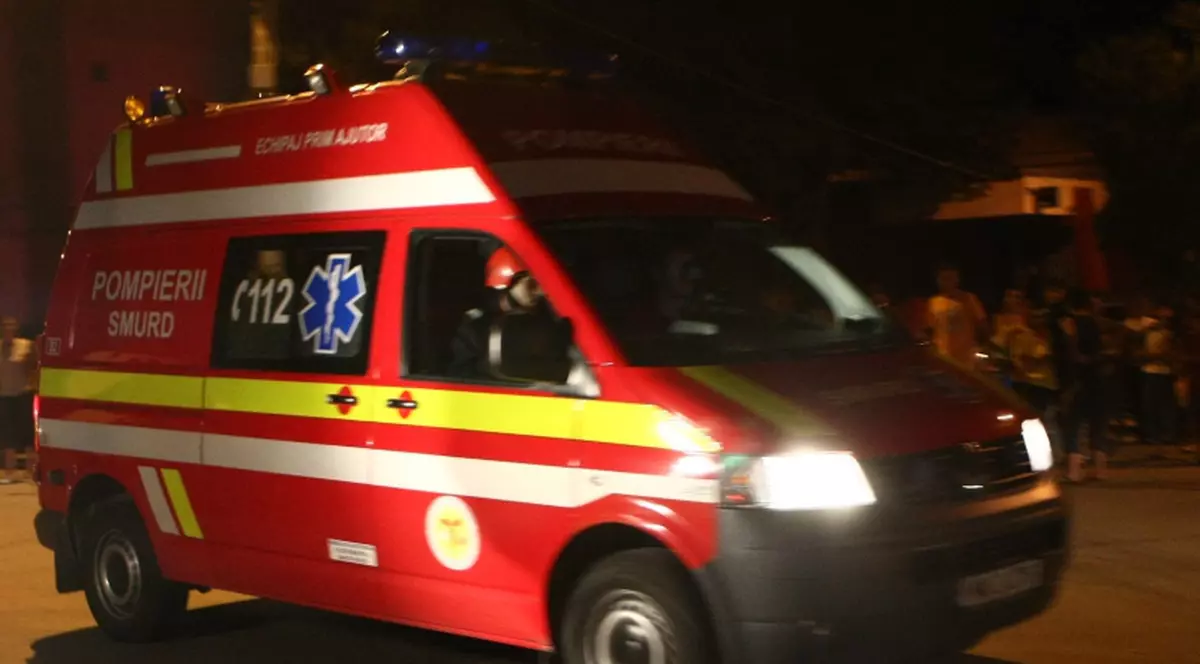 Şapte persoane la spital, din cauza unei depăşiri pe contrasens