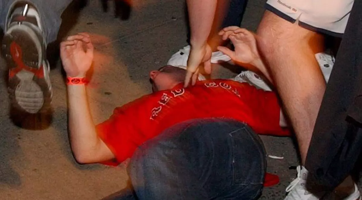 Bătaie cu răngi şi cuţite în plină zi, în Rahova