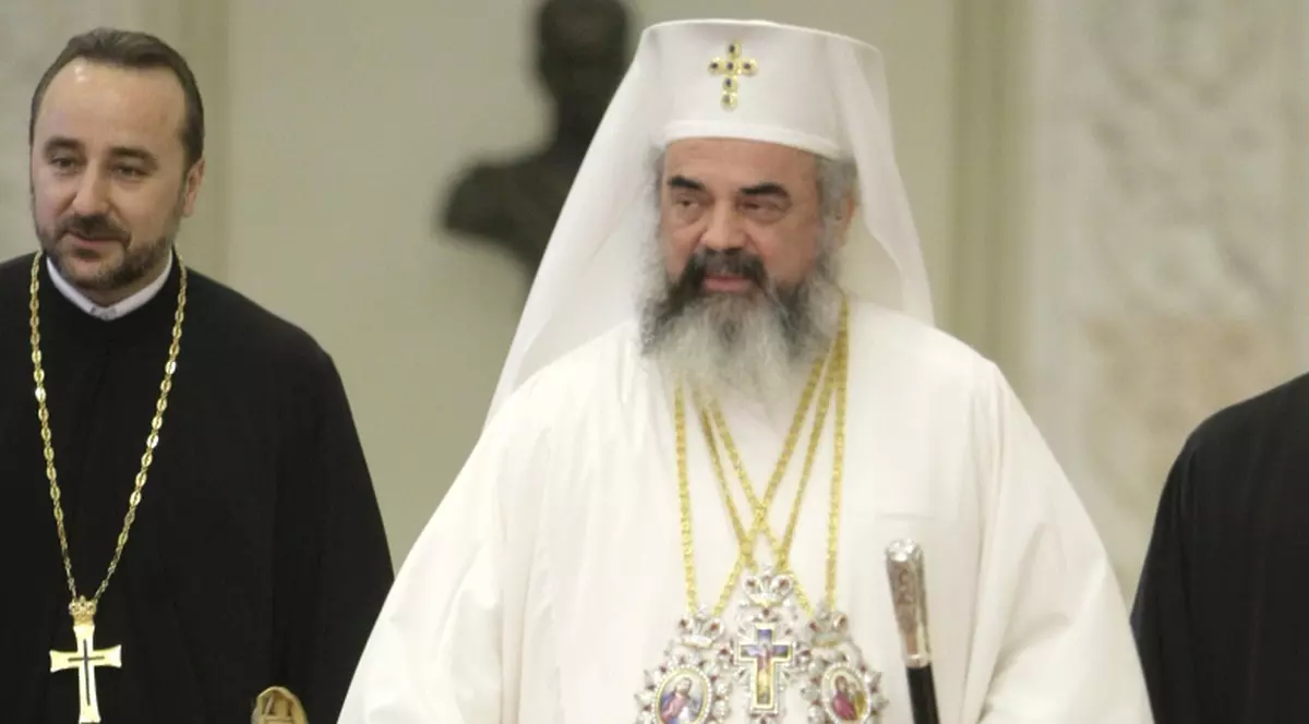 Patriarhul Daniel: Religia la şcoală e o investiţie pe termen mediu, lung şi veşnic