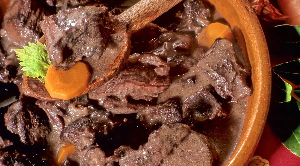 61 de copii, spitalizaţi după ce au consumat carne stricată, în Ucraina 