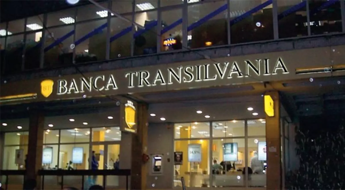 O angajată a Băncii Transilvania a furat aproximativ 150.000 de euro din conturile clienţilor