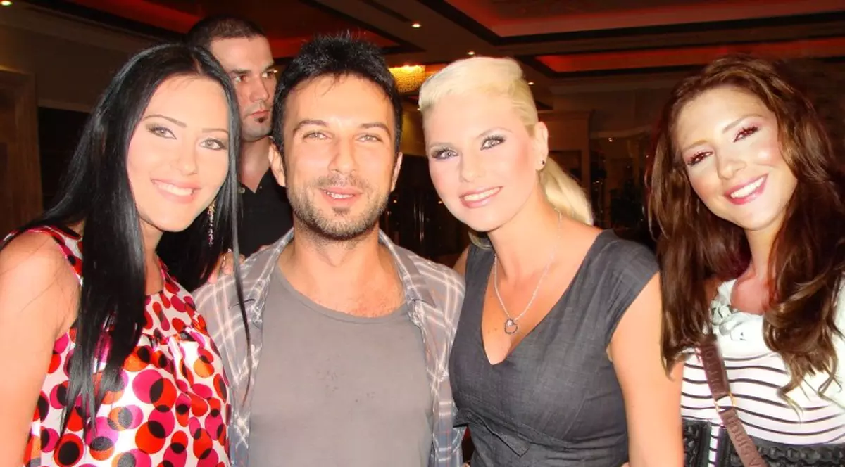 Fetele de la Heaven l-au impresionat pe Tarkan în Ciprul de Nord! 