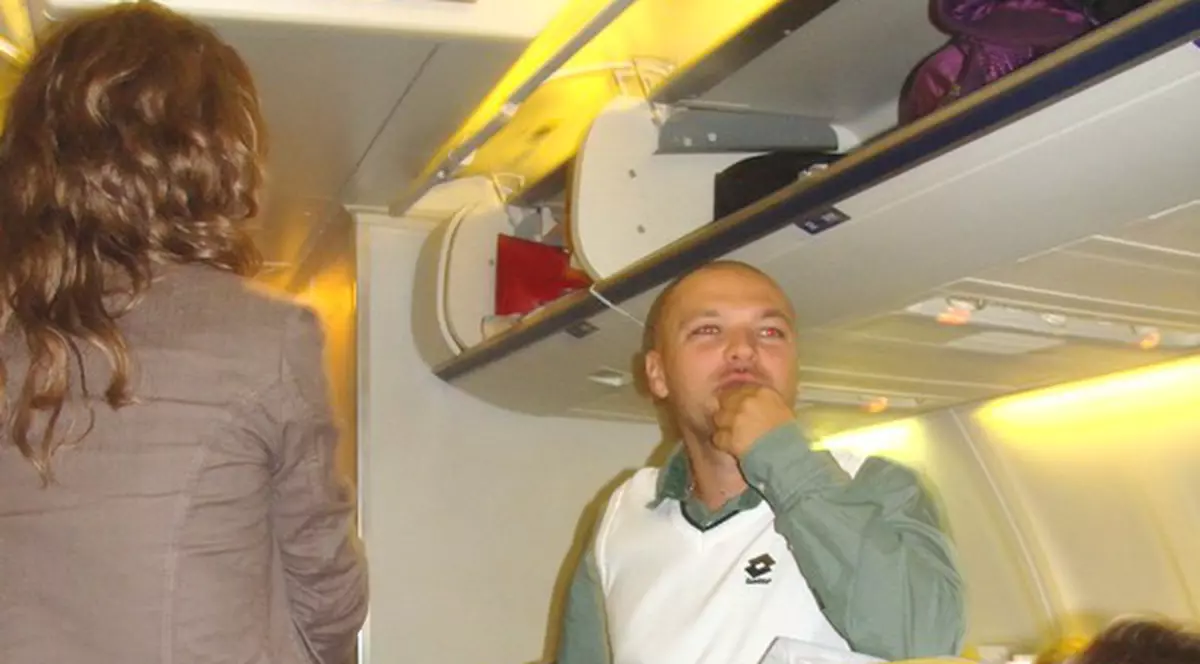 Foto & Video | Puya a avut concert într-un avion