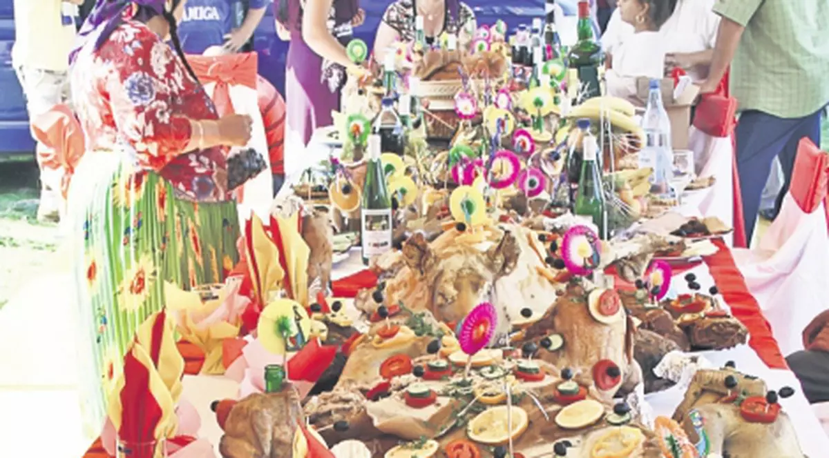 Asta da risipă de mâncare!