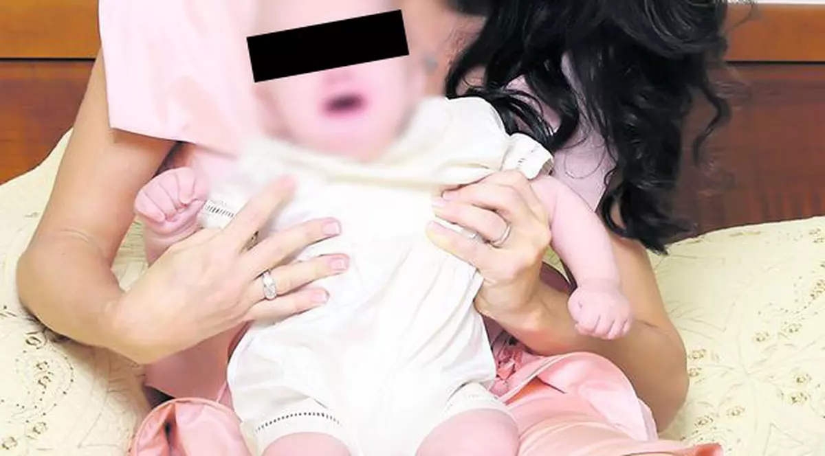 Părinţii Mădălinei Manole îşi cer drepturile: Petru, lasă-ne să ne vedem nepotul!