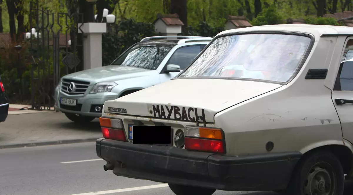 Imaginea zilei | Cum să faci din ţânţar armăsar şi din Dacie Maybach