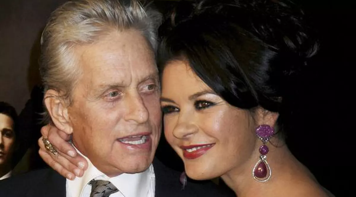 Catherine Zeta-Jones a refuzat să joace în rolul lui Marilyn Monroe pentru a sta cu Michael Douglas
