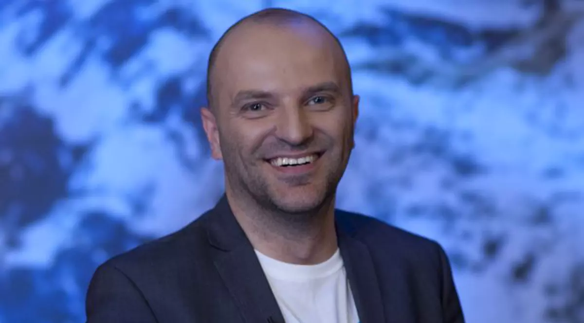 Dan Capatos va deveni tătic