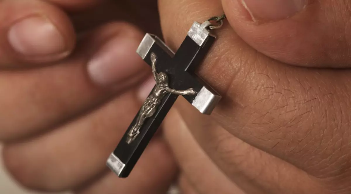 Oamenii credincioşi trăiesc mai mult decât ateii