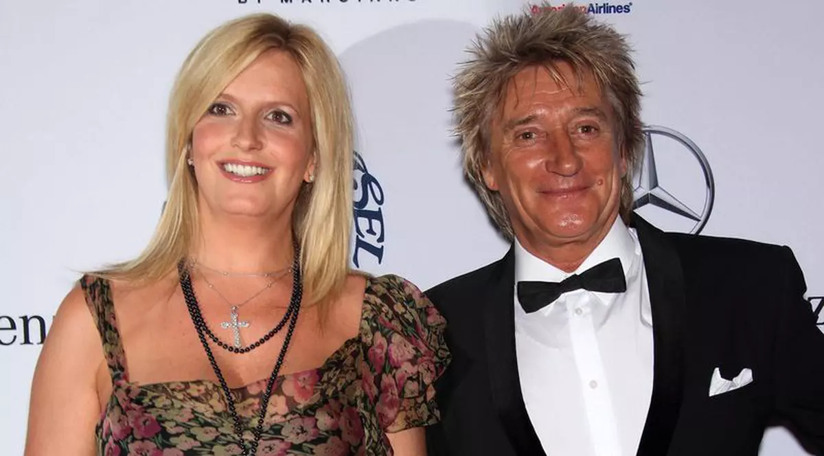 Rod Stewart: "M-am căsătorit până la urmă cu femeia potrivită"