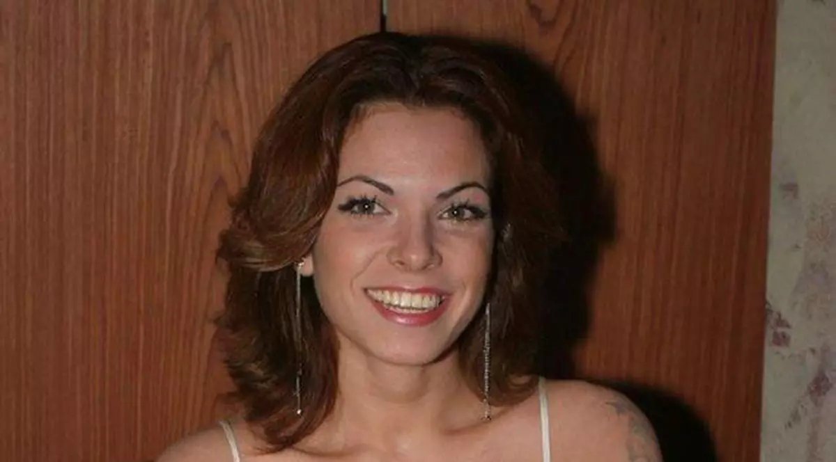 Dana Marijuana: "Ori ne iubim, ori ne batem?" 