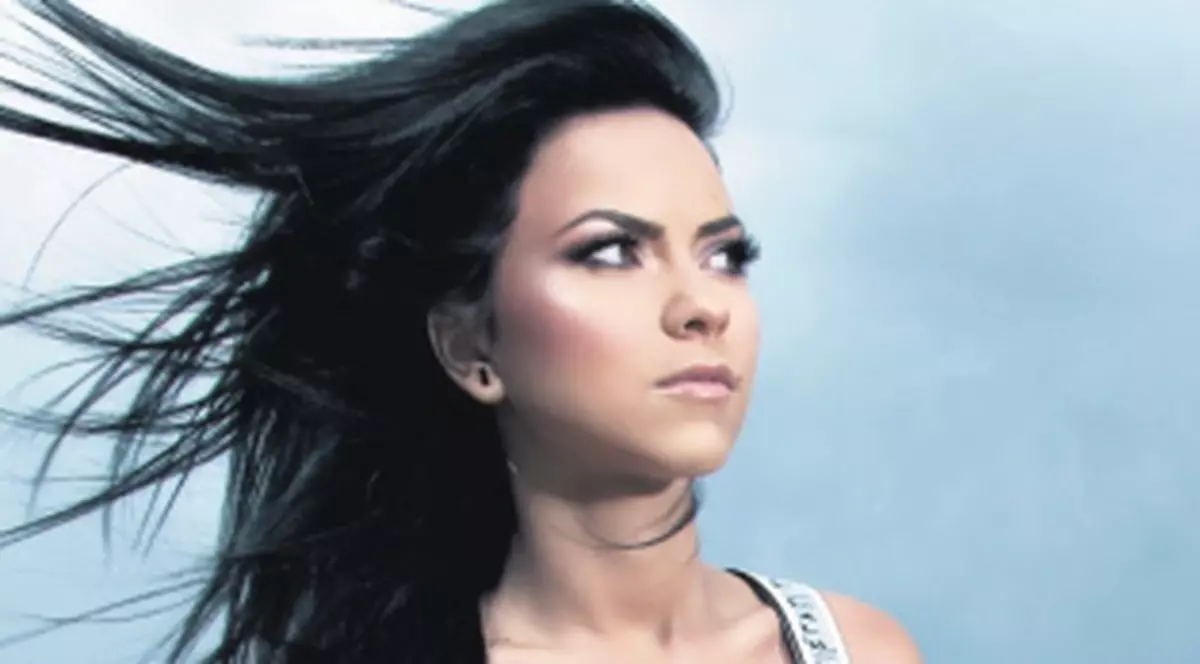 Inna şi-a luat vilă de 200.000 €