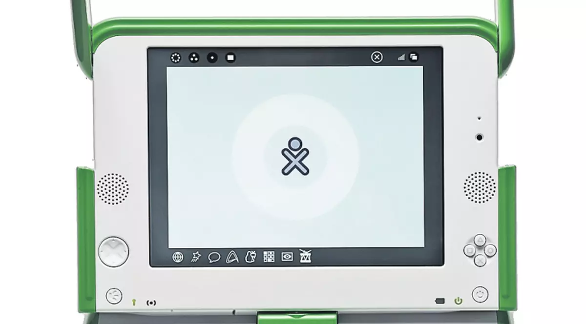 Laptopul făcut de indieni costă doar 10 $!